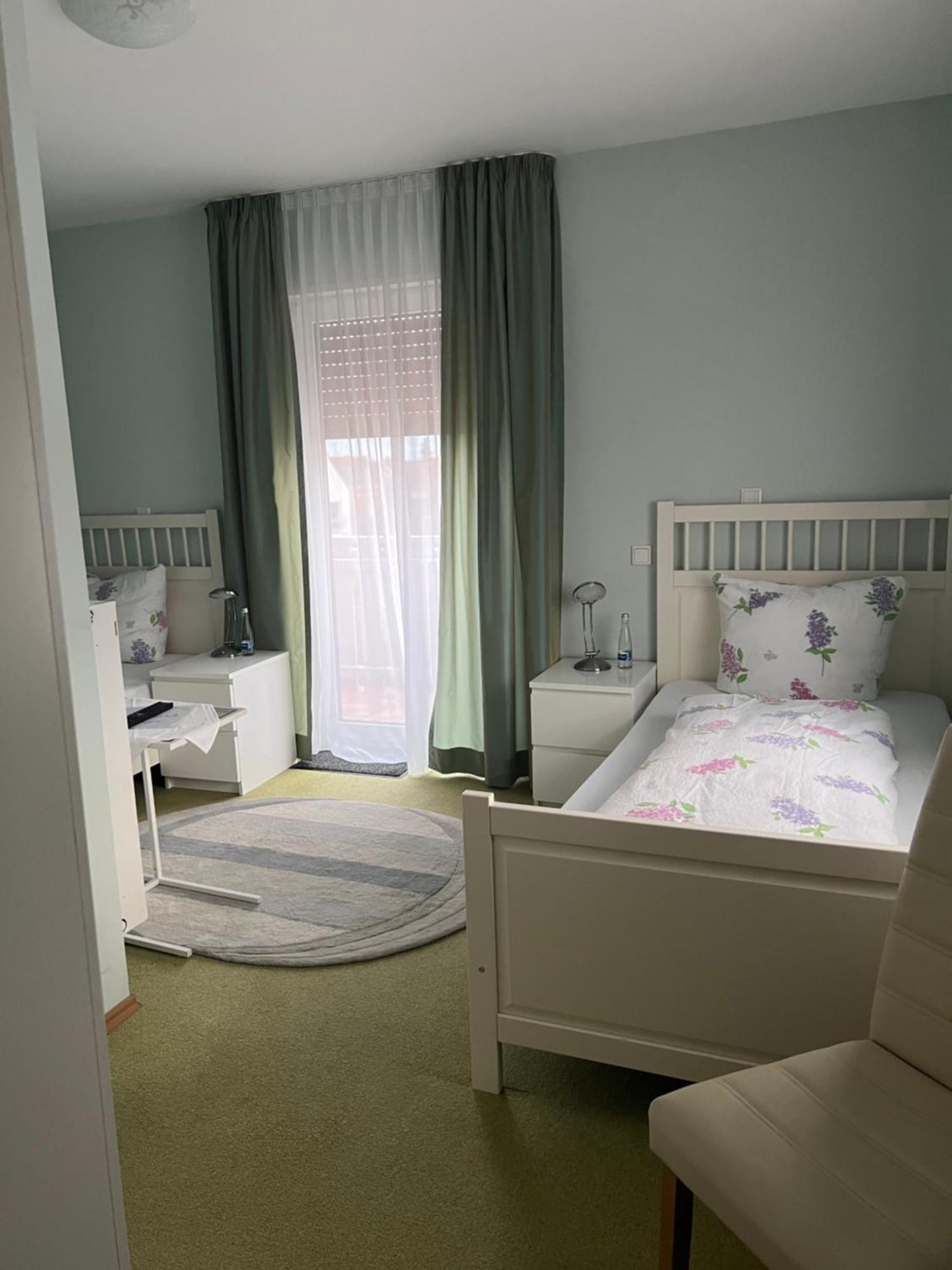 Gaestehaus Elisabeth Weisenheim am Sand Экстерьер фото